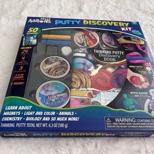 Crazy Aaron’s putty discovery kit or crazy aaron’s hide inside!design estudio